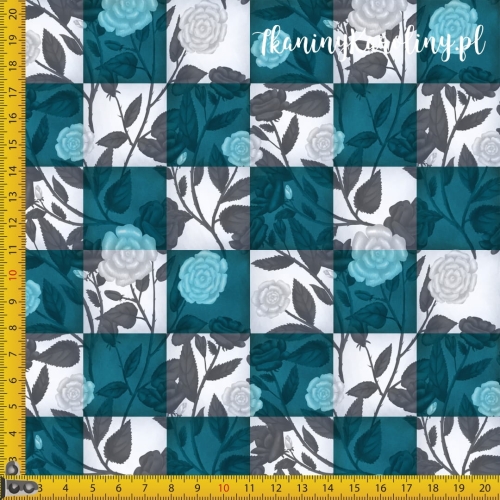 Róze na szachownicy.jpg