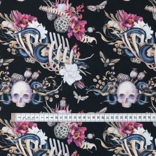 TKANINA WODOODPORNA Czaszki i węże z kwiatami na czarnym