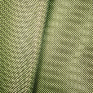 ŻAKARD WODOODPORNY Siateczka drobna zielona na grafitowym