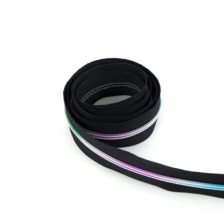 teczowa na czarnym.jpg