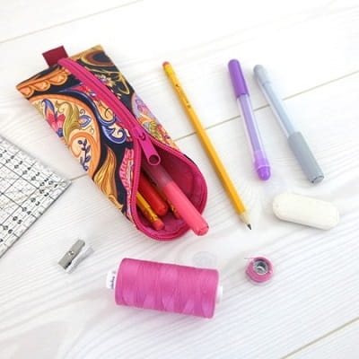 TKANINA WODOODPORNA Paisley na czarnym